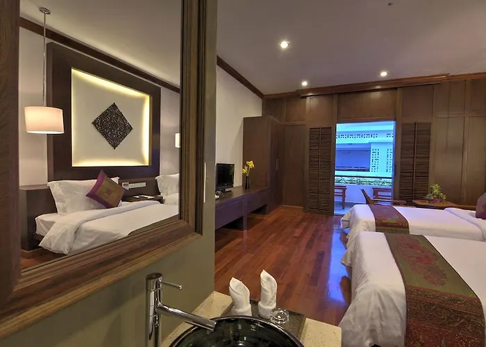 The Moon & Hotel 4*